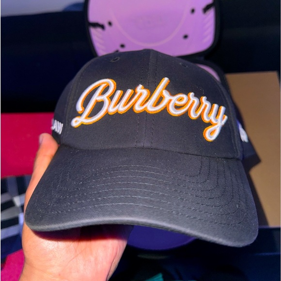 Burberry hat